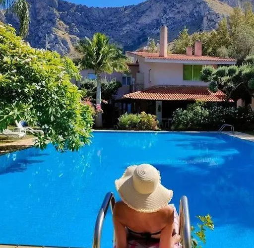 Villa Megna - Green Paradise B&B